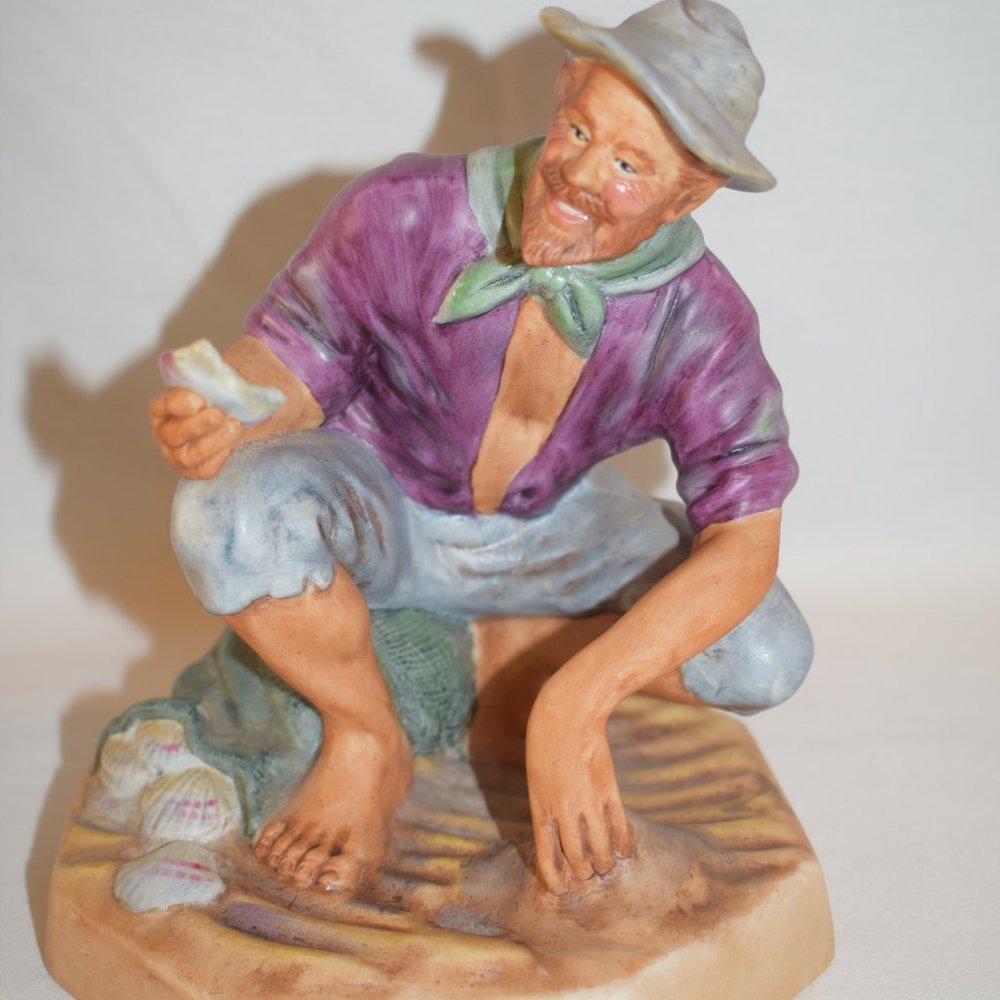 Vintage 1972 Royal Dalton Beachcomber Figure